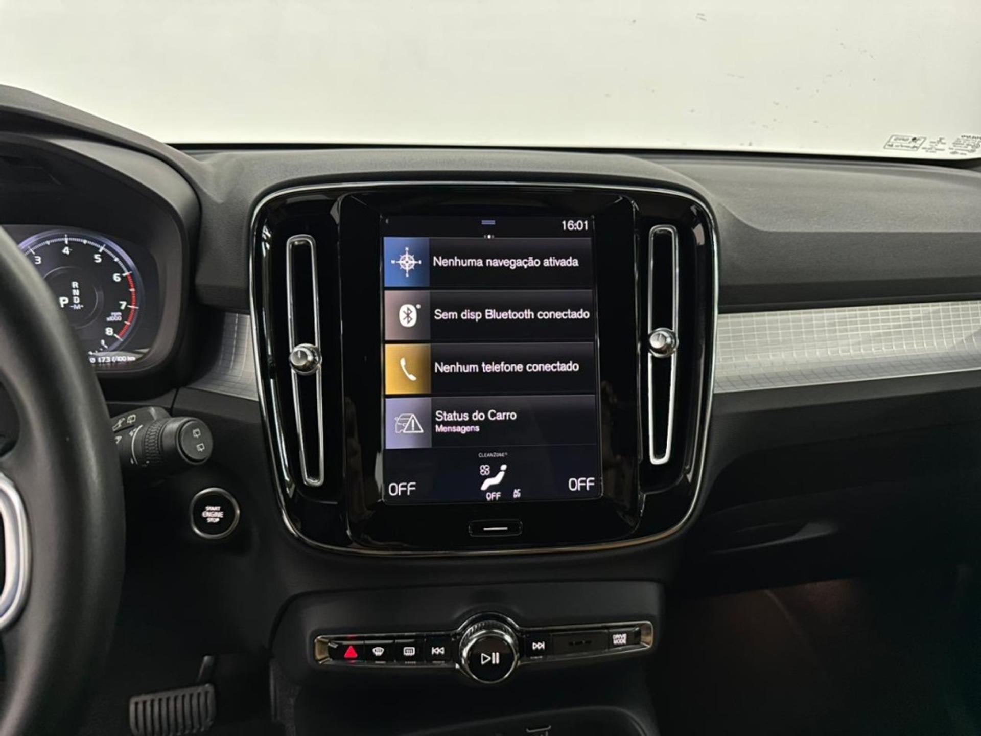 VOLVO XC40 T-5 MOMENTUM 2.0 252cv AWD